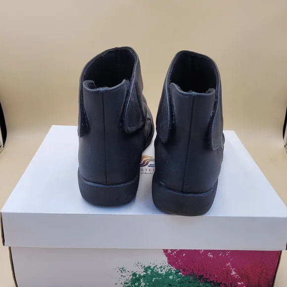 Womens Clarks Cloudsteppers Sillian Sway Black Faux Suede Ankle Boots Size 6.5 - Picture 4 of 7